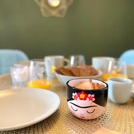 La Frida, Cosy & Quiet Бове